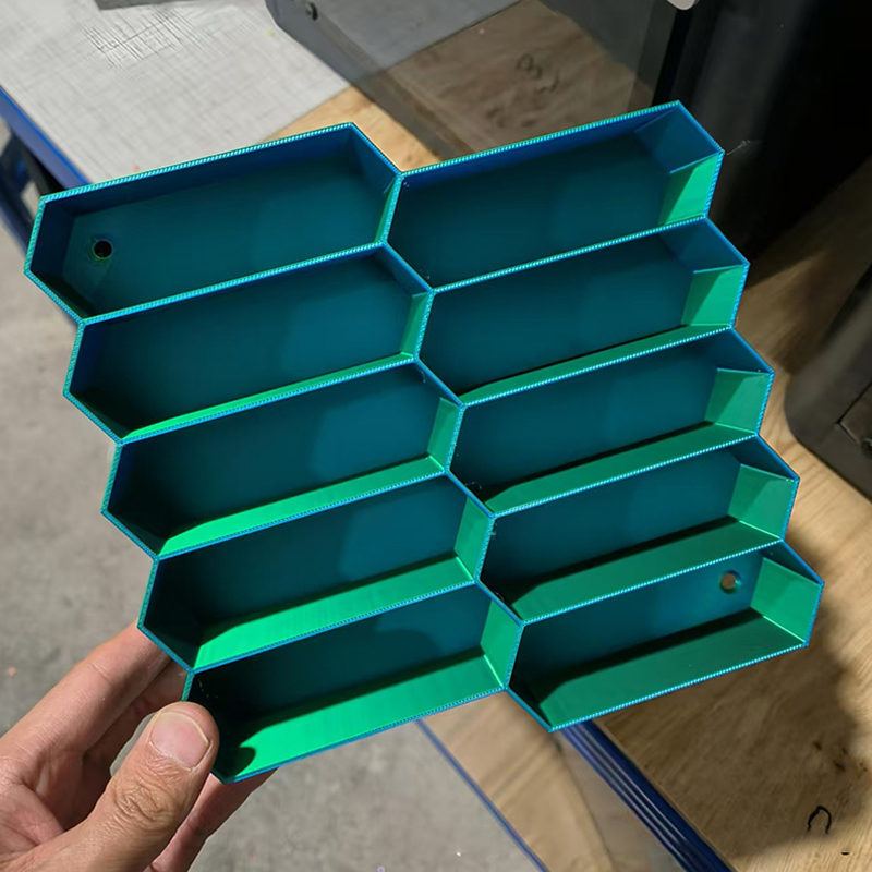 Enclosure 3D Printing - حامل عرض نماذج السيارات ثلاثية الأبعاد