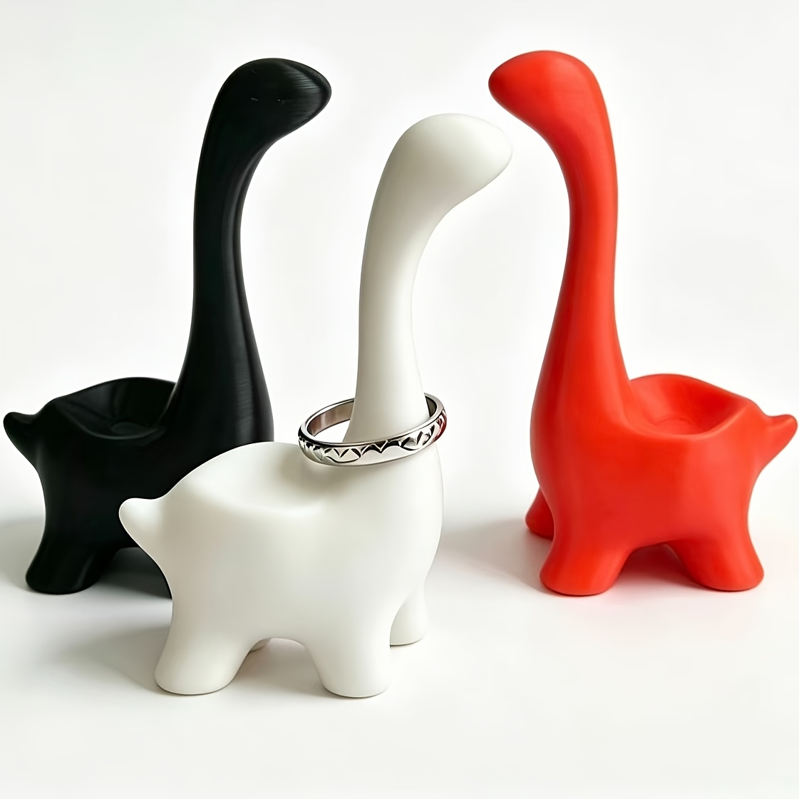 قطعتان من حامل الخواتم البسيط  - مراجعة 3D Printing Jewelry وسعره